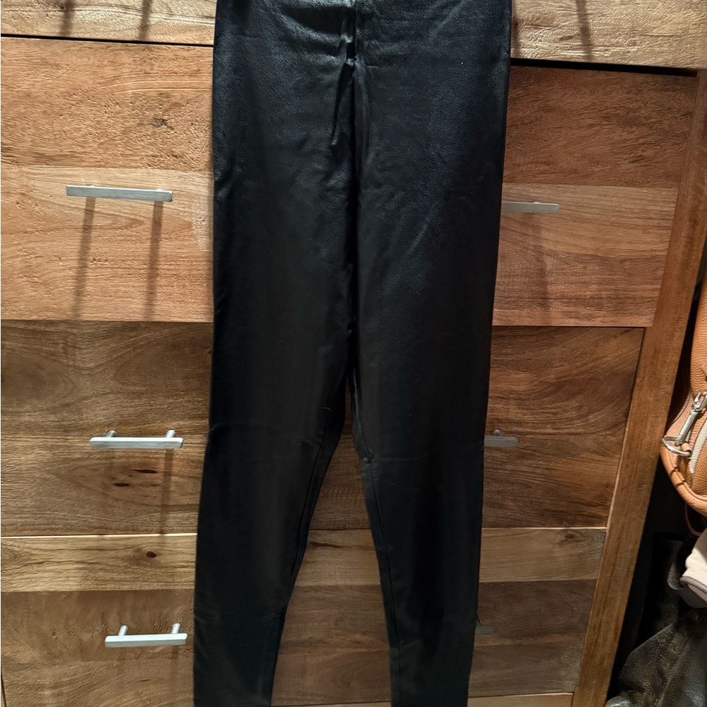 Commando Women's Black Leggings